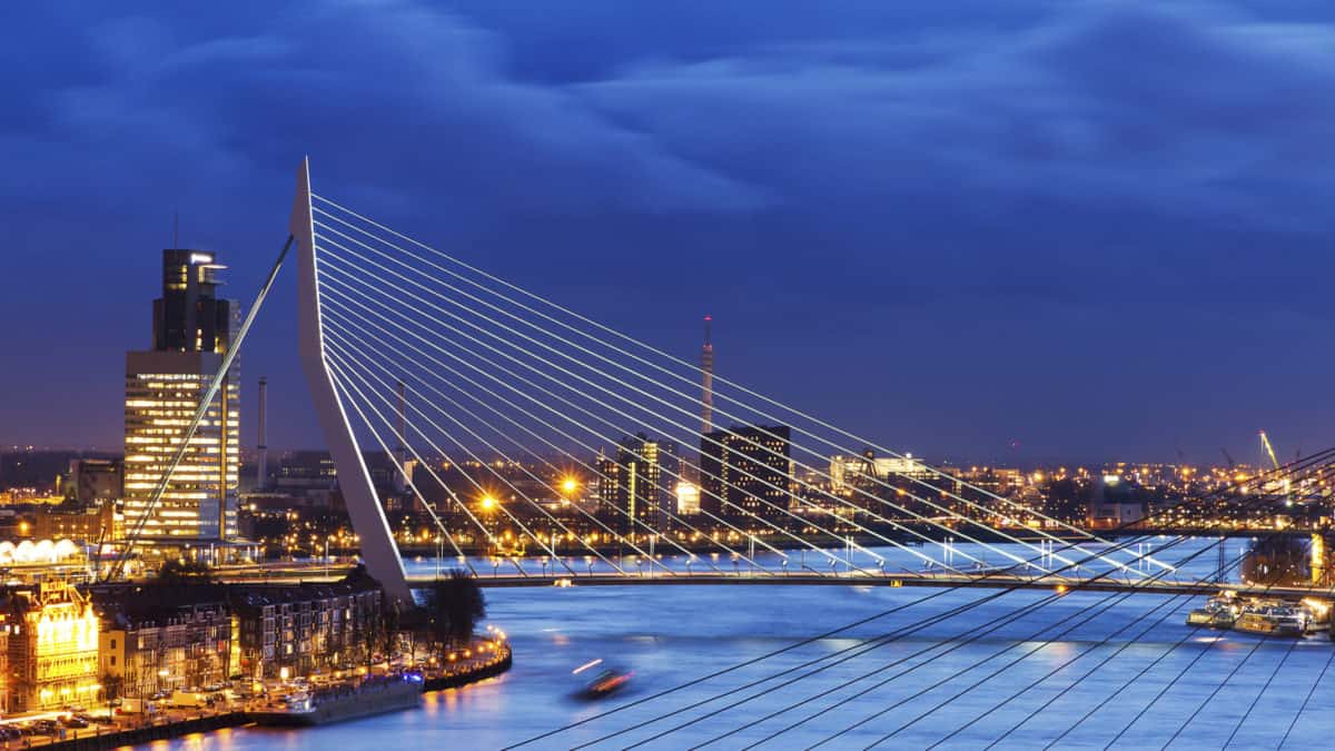 Rijden en varen door Rotterdam